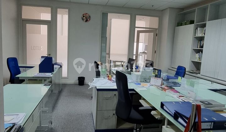 OFFICE SPACE DI SENTRAYA BLOK M JAKSEL, LOKASI SANGAT STRATEGIS. 