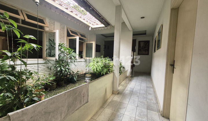 Turun Harga!! Rumah di Cipete Dari.harga 10 M Turun Menjadi 9 M Lokasi Strategis Dekat LRT Haji Nawi.