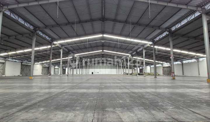 For Rent Modern Warehouse in Karawang Industrial Area For Rent Modern Warehouse in Karawang Industrial Area