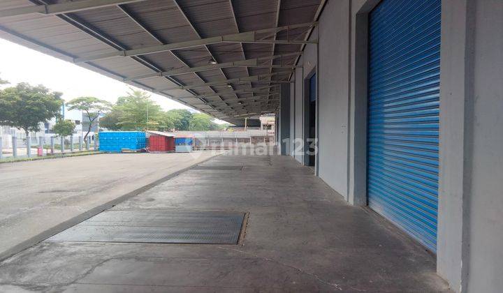 Modern warehouse for rent Delta Silicon Cikarang 2