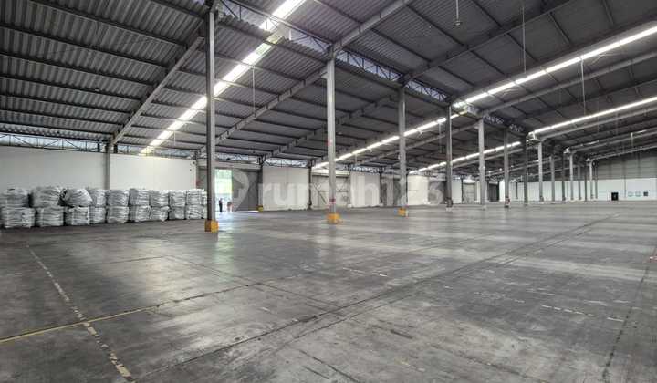 For Rent Modern Warehouse in Karawang Industrial Area For Rent Modern Warehouse in Karawang Industrial Area