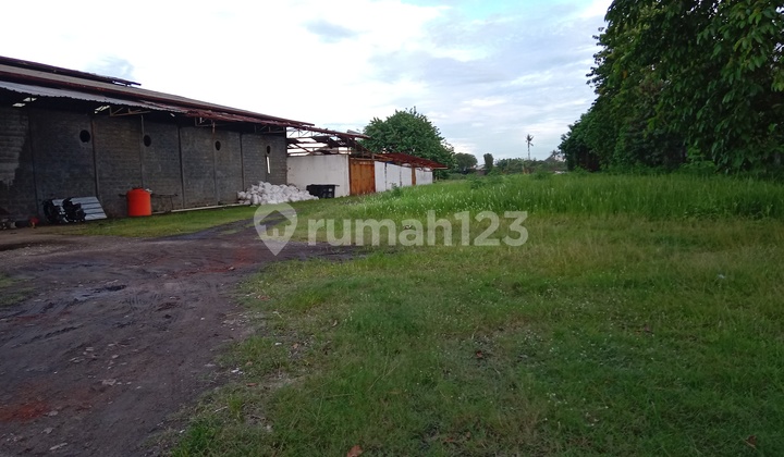 Land for Sale with Bonus Building