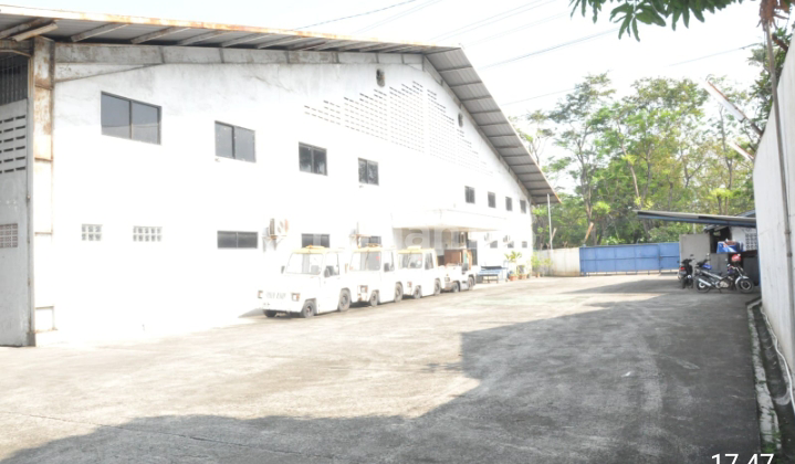 Warehouse For Sale Near Airport