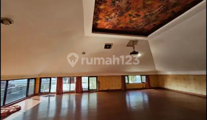 Di jual rumah di green garden 2