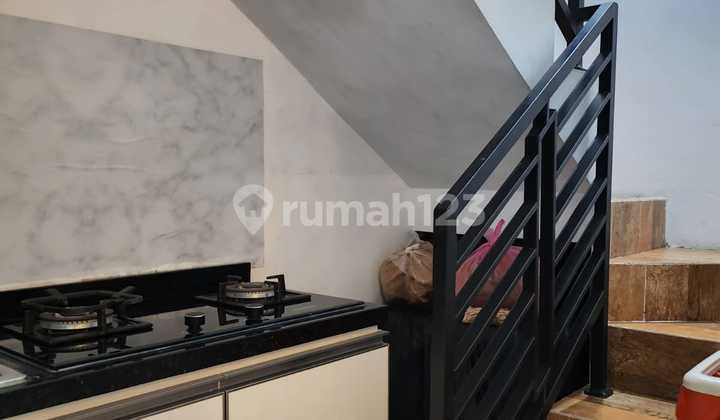 Dijual Rumah di Palm Semi 2