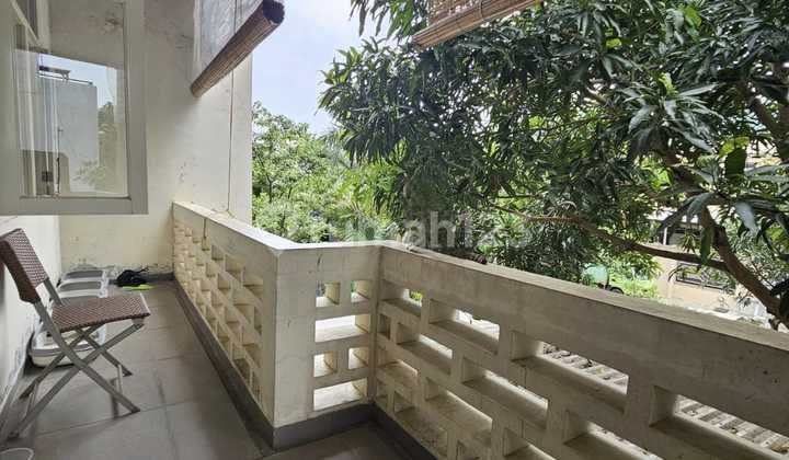 Spacious and Grand House in Modernland Raya Golf Estate 2