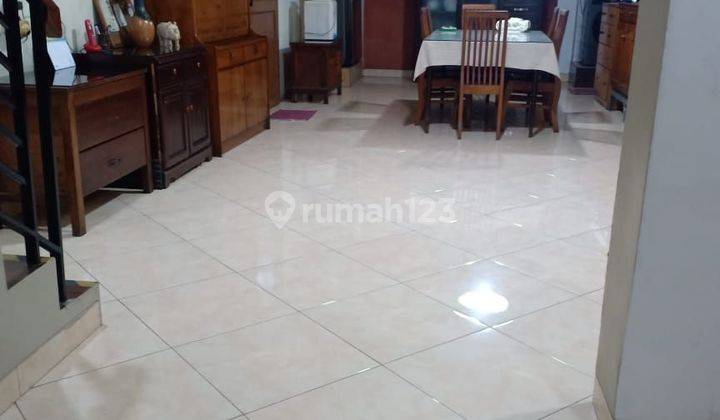 DIJUAL SEGERA RUMAH 2¼ LANTAI RAPIH SIAP HUNI SHM DI PERUMAHAN TAMAN CIBODAS 2