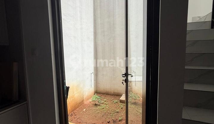Rumah Rapih Siap Huni SHM di Regensi Melati Mas Serpong 2