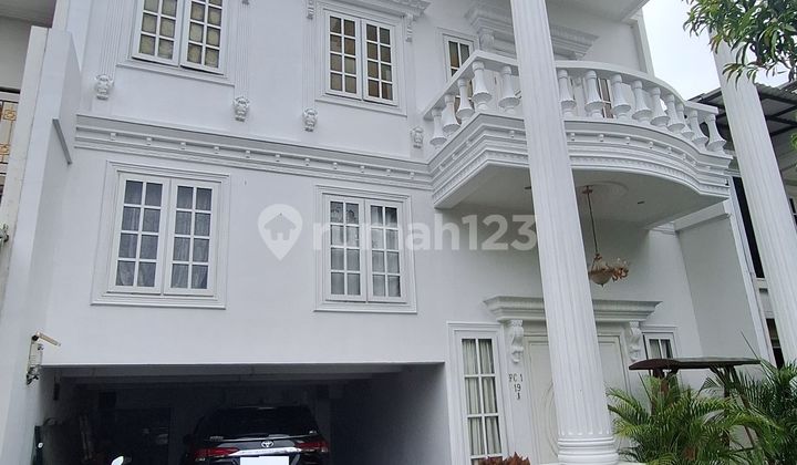 Rumah Mewah 2 Lantai Terawat Di Cluster Modernland