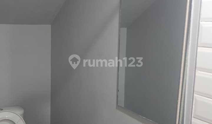 For Sale Semi-Furnished Tidy House at Boulevard Cendana Peak Lippo Karawaci 2