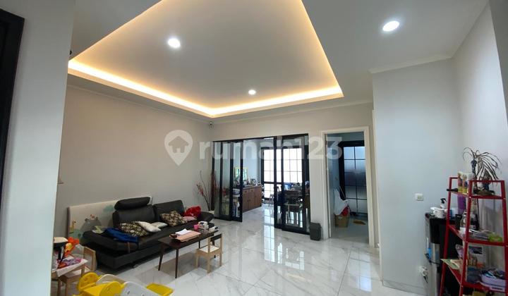 Dijual Rumah 3 Lantai American Classic di Sutera Winona - Alam Sutera