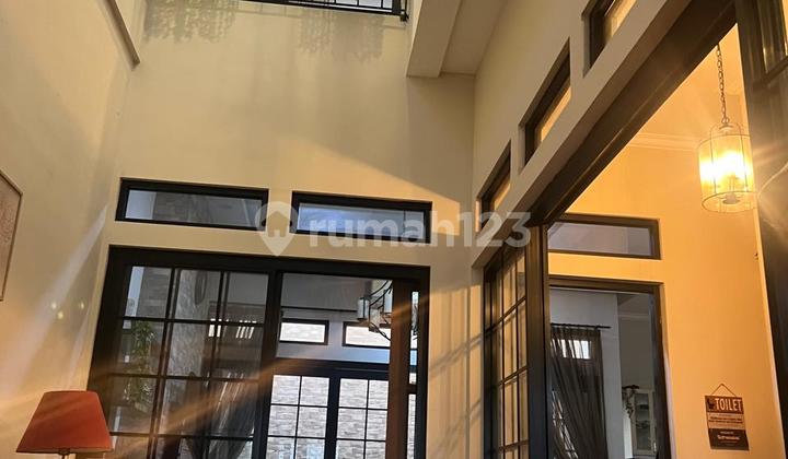 Rumah Sudah Renovasi, Full Furnished, SHM di Griya Loka BSD 2