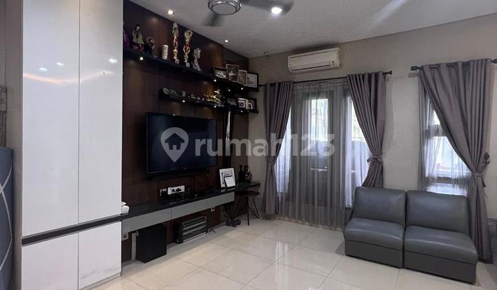 Rumah 2,5 Lantai Full Furnished Di Cluster Krisan Banjar Wijaya 2