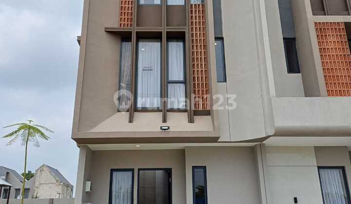 Rumah Baru 3 Lantai Siap Kpr Nempel Gading Serpong Dan Bsd