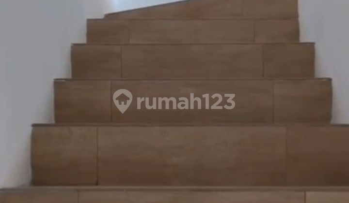 For Rent New Shop House Ready to Use at Park Hive @Crest, Park Serpong 2