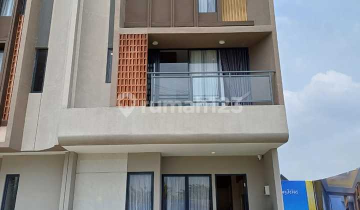 Rumah Baru 3 Lantai Nempel Gading Serpong Dan Bsd