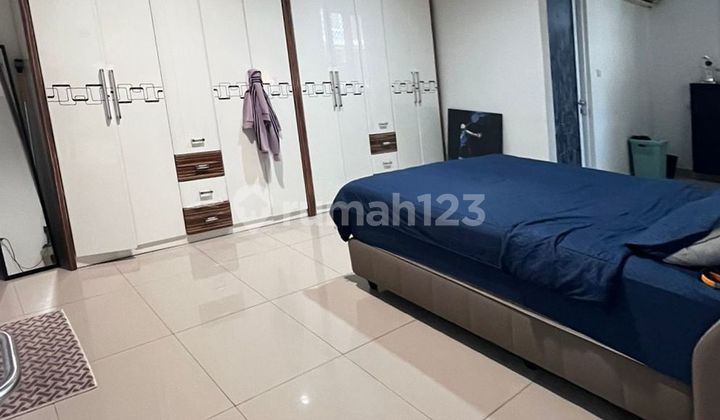 Disewa Rumah Hook Semi Furnished di Cluster Vienna, Modernland