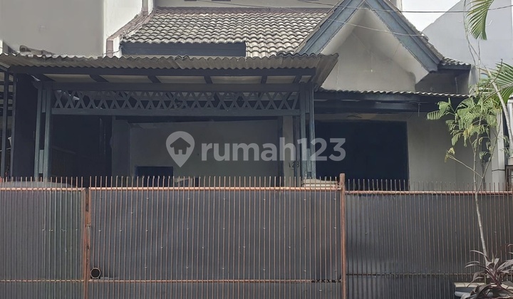Rumah Murah 1.5 Lantai Dekat Akses Tol di Nusaloka, BSD
