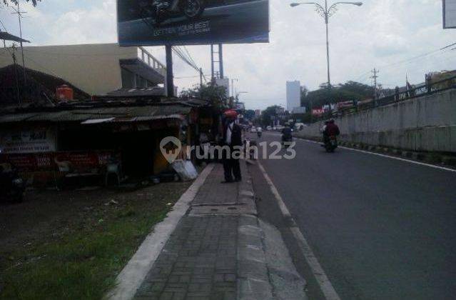 Gudang Dengan Tanah Luas Di Area Jalan Magelang,jombor Yogyakarta 2