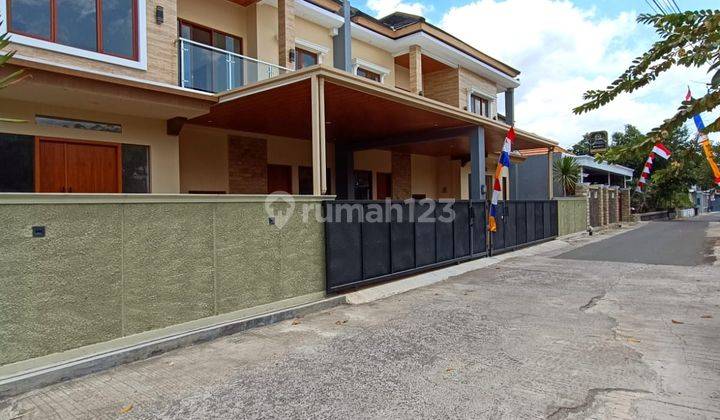 Rumah Mewah Baru Strategis Area Favorit Jalan Kaliurang Km8 Jogja 1