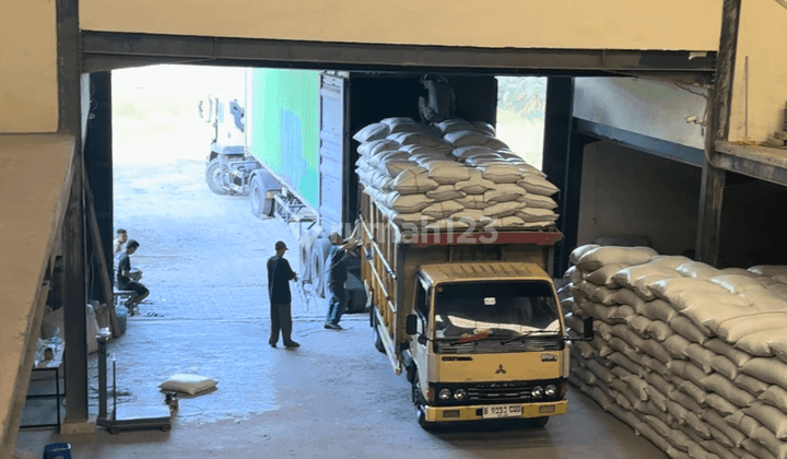 Gudang Pabrik Dengan Halaman Dan Akses Luas di Teluk Naga Tangerang Dekat Pik 2 1