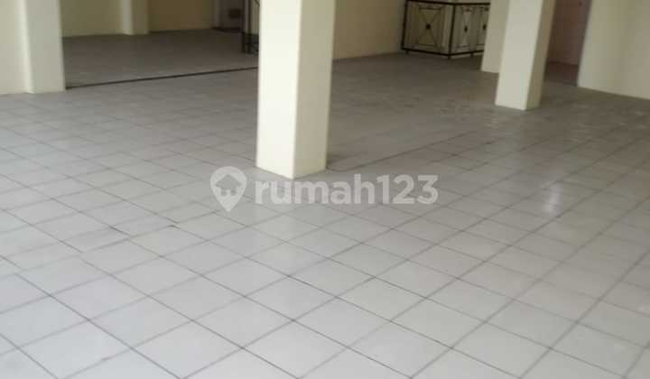 Disewakan Ruko 3 Ganden, Luas 630meter 3,5 Lantai Di Area Strategis Cocok Untuk Retail Atau Clinic Di Depok 2 2