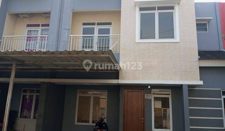 Dijual Rumah Cantik 2 Lantai Semi Cluster Diarea Strategis Selangkah Ke Citraland Cibubur 
 1