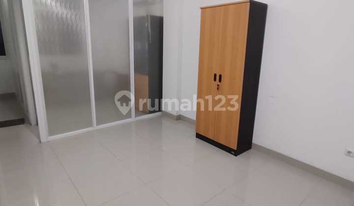 For Rent: 2.5 Story Shop House Ready to Use, Fully Furnished, Suitable for Office in Rukan Grandgalaxy City, South Bekasi 2