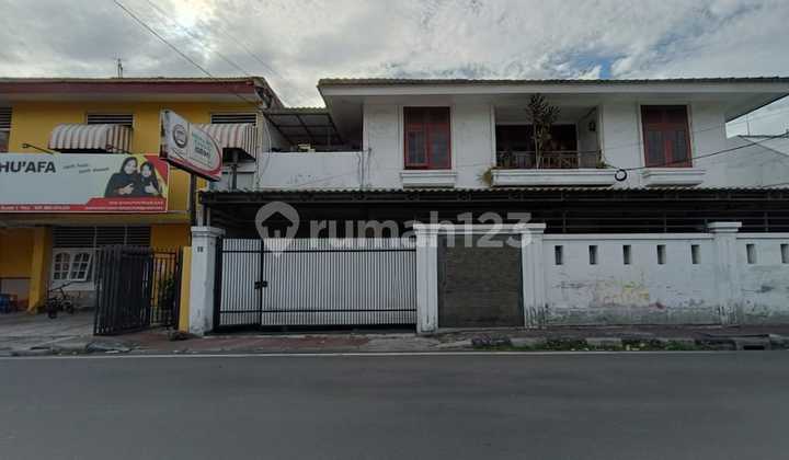 Rumah Tua Standard 2Lt 3Kt Cempaka Putih Jakarta Pusat Rumah Tua Standard 2Lt 3Kt Cempaka Putih Jakarta Pusat