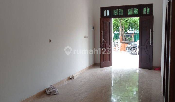 Rumah Depan Taman 2 lt Siap huni Di Taman Harapan Baru Bekasi  2