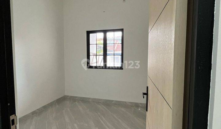 Jual Rumah Baru 2 lt Type 4 KT Luas 90 m Di Duta Bumi Bekasi . 2