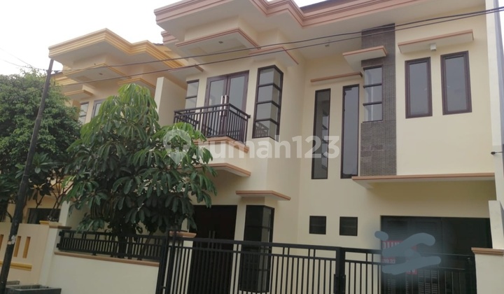 Rumah Baru 2 Lantai 5 Kt Di Rawamangun Jakarta Timur