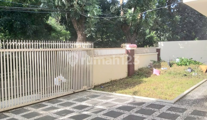 New 2-story 327m² 6-bedroom house in Kayu Putih, East Jakarta 2