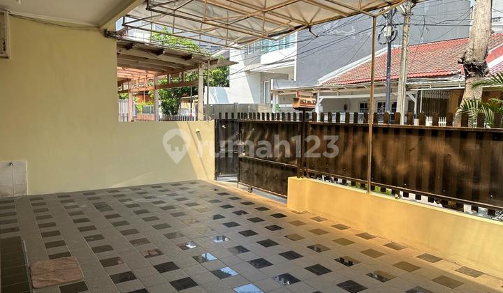 Rumah Besar 2lt Semi Furnish Di Kelapa Puan Kelapa Gading Jakarta 