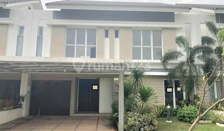 House 2 Floors 5BR Area 240M2 Jakarta Garden City East Jakarta