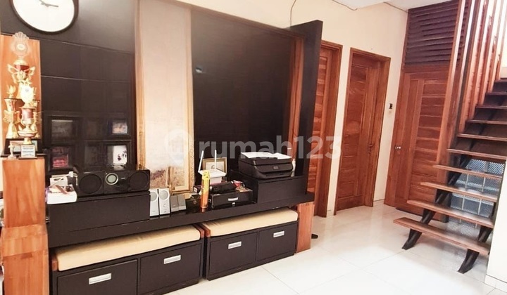 Di Jual Rumah Mewah 2Lt 9Kt di Kemang Pratama Bekasi. 2