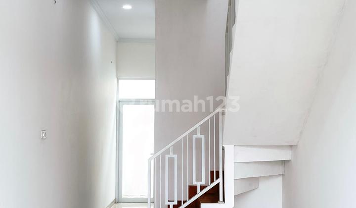 New Strategic 2-Storey Shop House, 39M Wide, Pondok Ungu 2