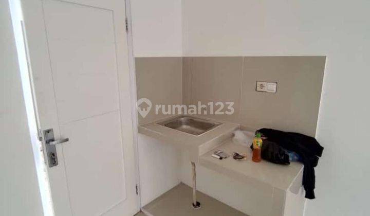 Rumah 2 Lantai SHM Semi Furnished di Bintaro  2