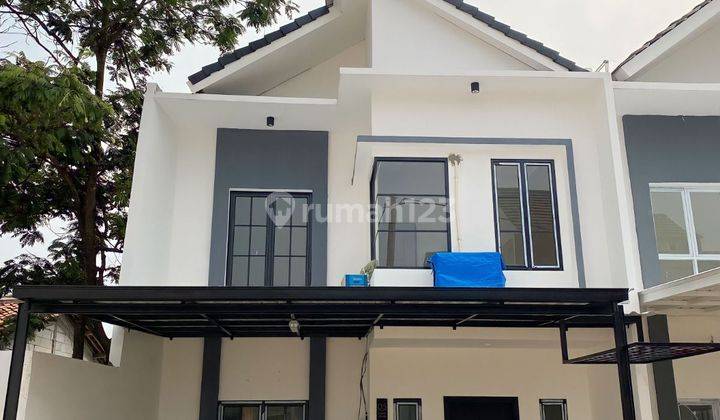 Rumah Mewah Harga Murah Di Bsd City, Dekat Stasiun Krl  1