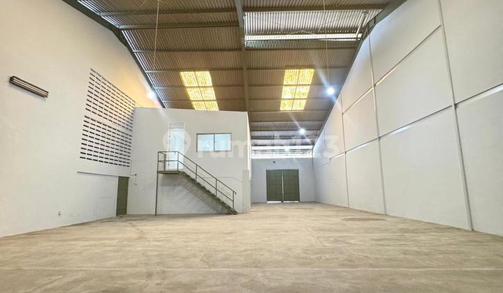 Warehouse for Rent in Pesing Poglar Area, Cengkareng, West Jakarta Warehouse for Rent in Pesing Poglar Area, Cengkareng, West Jakarta
