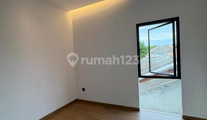 Super Cheap Sale, Nice New House in Kencana Loka BSD 2