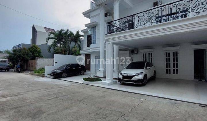 RUMAH MEWAH CIPAYUNG JAKARTA TIMUR FULL FURNISH 2