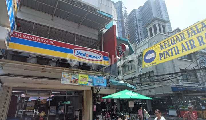 Buy This Shop House, Guaranteed Profit Every Year, New Market in Central Jakarta, Bustling Shop House