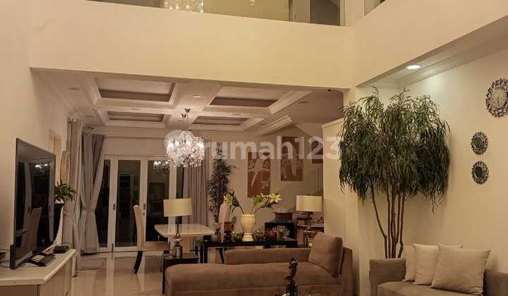 RUMAH MEWAH SEMI FURNISHED, PRIVATE POOL Bintaro Jakarta Selatan RUMAH MEWAH SEMI FURNISHED, PRIVATE POOL Bintaro Jakarta Selatan