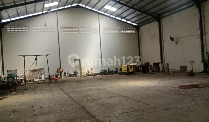 Cheapest !!! Warehouse Plot for Rent in Cipondoh, Tangerang