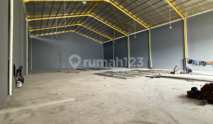 Rare Unit !!! Warehouse for Rent Lot Dpr Cipondoh Tangerang
