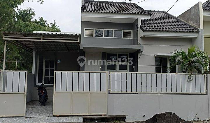 Rumah Mungil Siap Huni  1