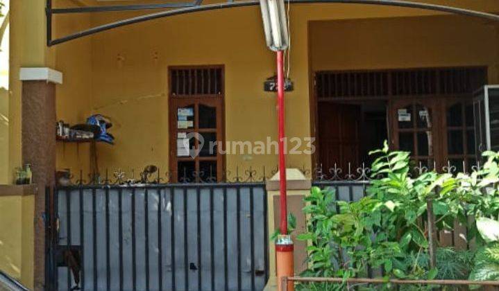 Rumah cantik 2 lantai siap huni di manyaran 1