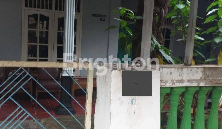 rumah cukup besar di Semarang barat cocok untuk rumah tangga 2