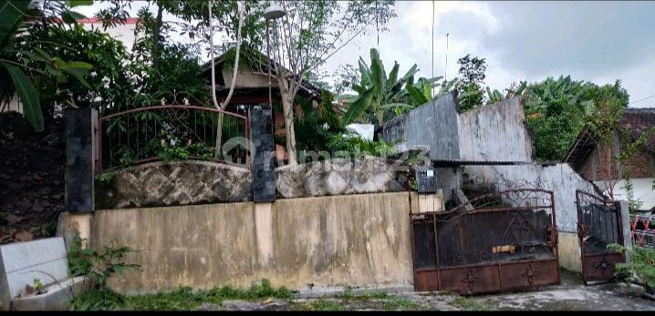 Rumah Di Daerah Manyaran Semarang Barat 1